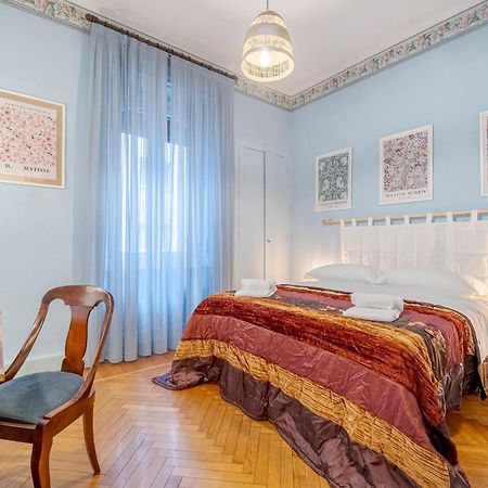 Torino Old Fashion Apartment With Balcony Exteriör bild